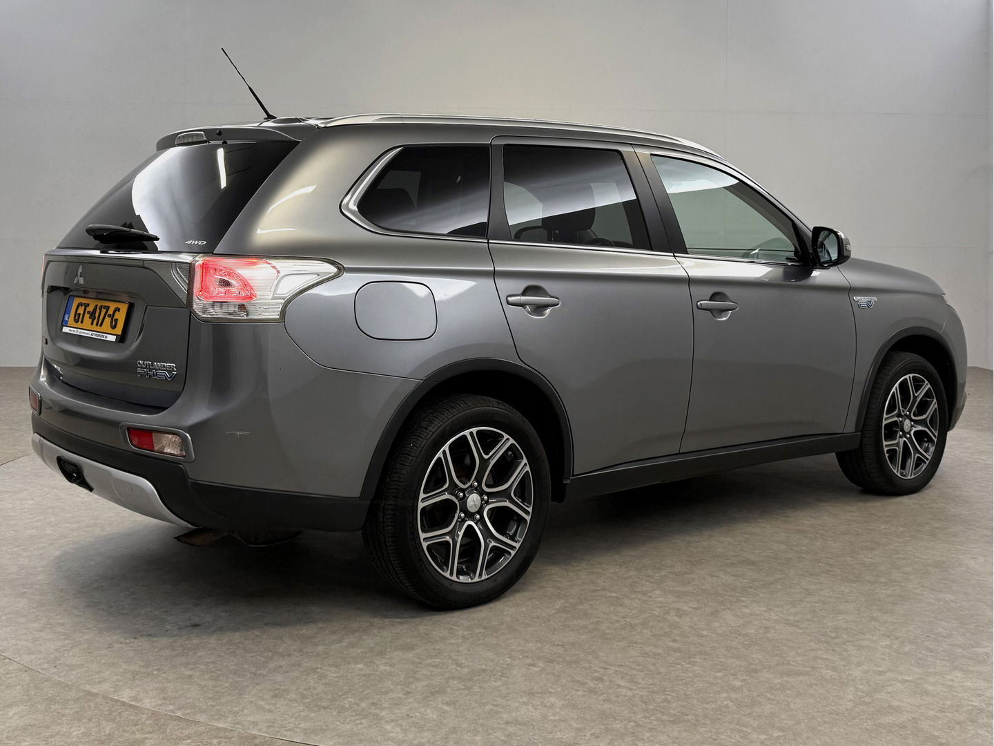 Mitsubishi Outlander 2.0 PHEV Executive Edition | Camera | Cruise | Clima | LED | Navi | NAP