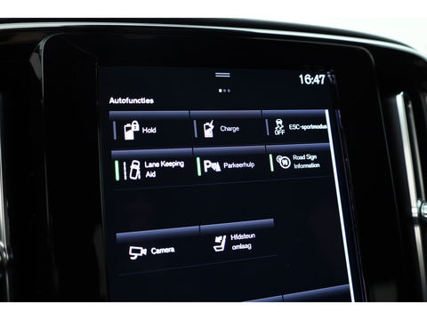 Volvo XC40 1.5 T5 Plug-in hybrid Plus Dark Facelift | Elek. stoelen +  geheugen | H&K Audio | Camera  | Stoel + stuurverw. |