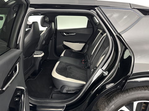 Kia Ev6 GT-Line 77.4 kWh (3-Fase-11kW) {SOH-98%} (INCL-BTW) Aut. *HEATPUMP | PANO | HEAD-UP | LEATHER-ALCANTARA | ADAPTIVE-CRUISE | DIGI-COCKPIT | MERIDIAN-AUDIO | MEMORYPACK | FULL-LED | KEYLESS | TOPVIEW | DAB | BLINDSPOT | NAVI-FULLMAP |