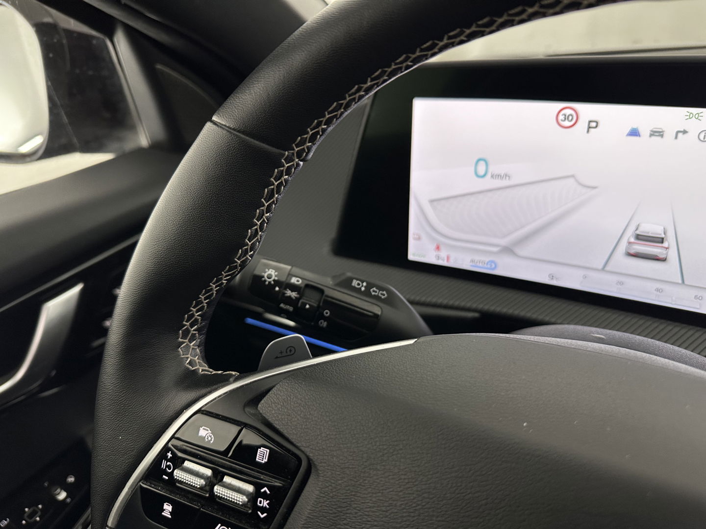 Kia Ev6 GT-Line 77.4 kWh (3-Fase-11kW) {SOH-98%} (INCL-BTW) Aut. *HEATPUMP | PANO | HEAD-UP | LEATHER-ALCANTARA | ADAPTIVE-CRUISE | DIGI-COCKPIT | MERIDIAN-AUDIO | MEMORYPACK | FULL-LED | KEYLESS | TOPVIEW | DAB | BLINDSPOT | NAVI-FULLMAP |