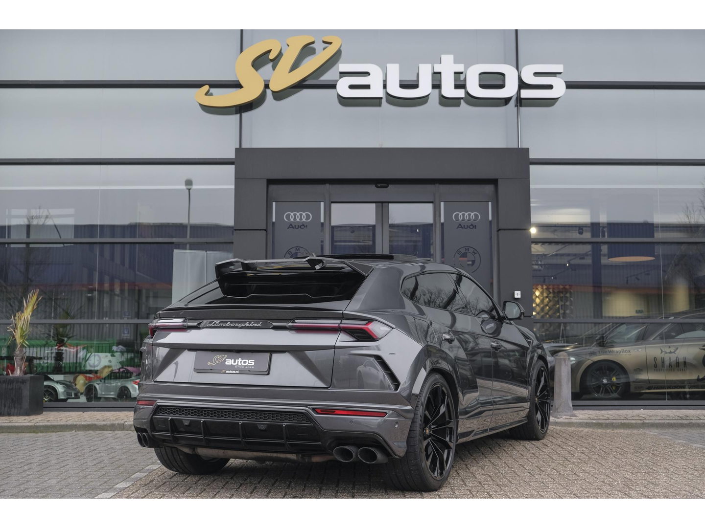 Lamborghini Urus 4.0 V8 650pk Panoramadak NLauto 4-zit Carbon Bang&Olufsen 4-wielsturing Massage Stoelkoeling 23" LMV