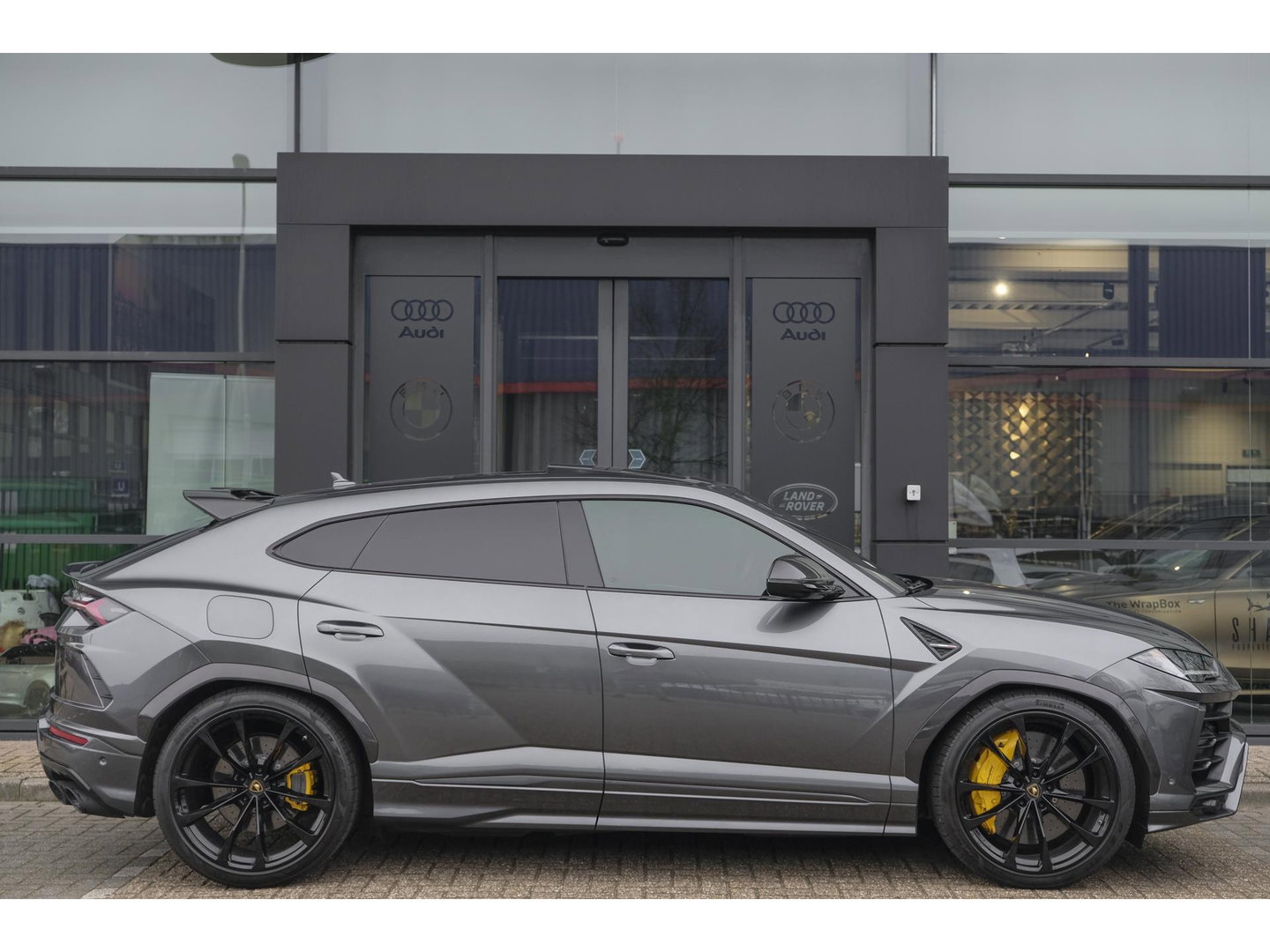 Lamborghini Urus 4.0 V8 650pk Panoramadak NLauto 4-zit Carbon Bang&Olufsen 4-wielsturing Massage Stoelkoeling 23" LMV