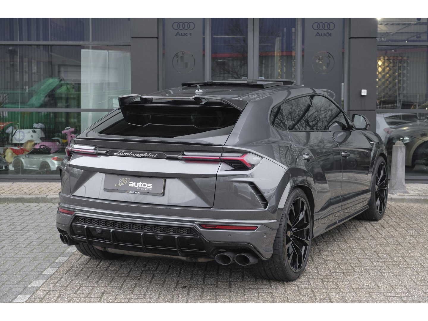 Lamborghini Urus 4.0 V8 650pk Panoramadak NLauto 4-zit Carbon Bang&Olufsen 4-wielsturing Massage Stoelkoeling 23" LMV