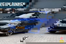 BMW 3 Serie - 330i M-Sport M-Pakket /LED/SCHUIFDAK/HUD/HARMAN-KARDON/MEMORY/CAMERA/KEYLESS/STOEL+STUURVERW.!