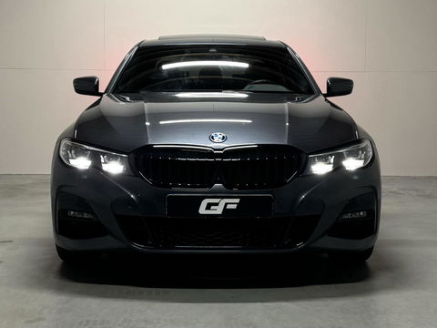 BMW 3 Serie 320e M-Sport Shadow Pano 360° Carplay Sfeerv.