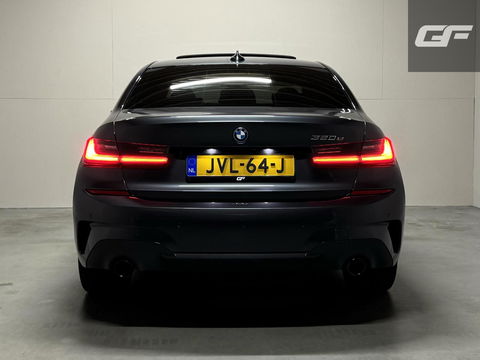 BMW 3 Serie 320e M-Sport Shadow Pano 360° Carplay Sfeerv.