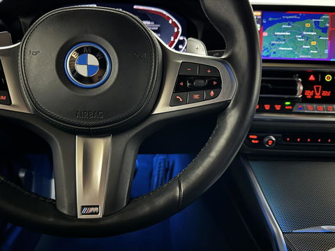 BMW 3 Serie 320e M-Sport Shadow Pano 360° Carplay Sfeerv.
