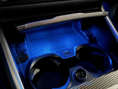 BMW 3 Serie 320e M-Sport Shadow Pano 360° Carplay Sfeerv.