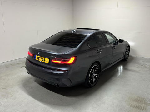 BMW 3 Serie 320e M-Sport Shadow Pano 360° Carplay Sfeerv.