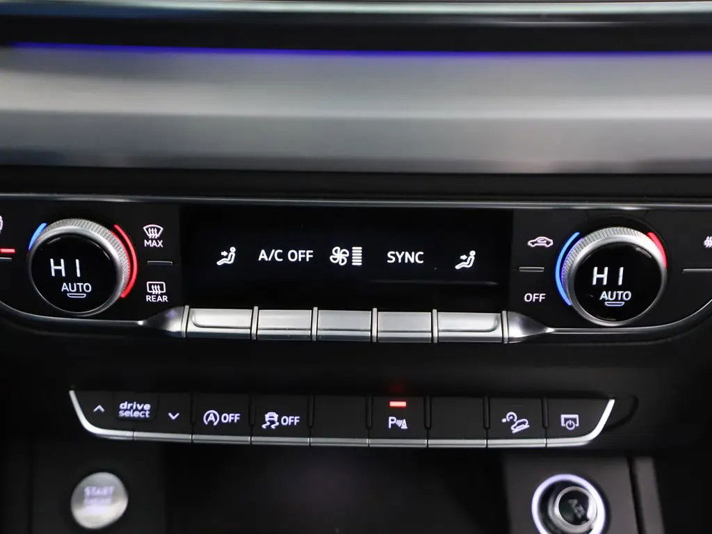 Audi Q5 2.0 TFSI Quattro Black Edition RS-Seats Pano HUD Sfeer Trekh.