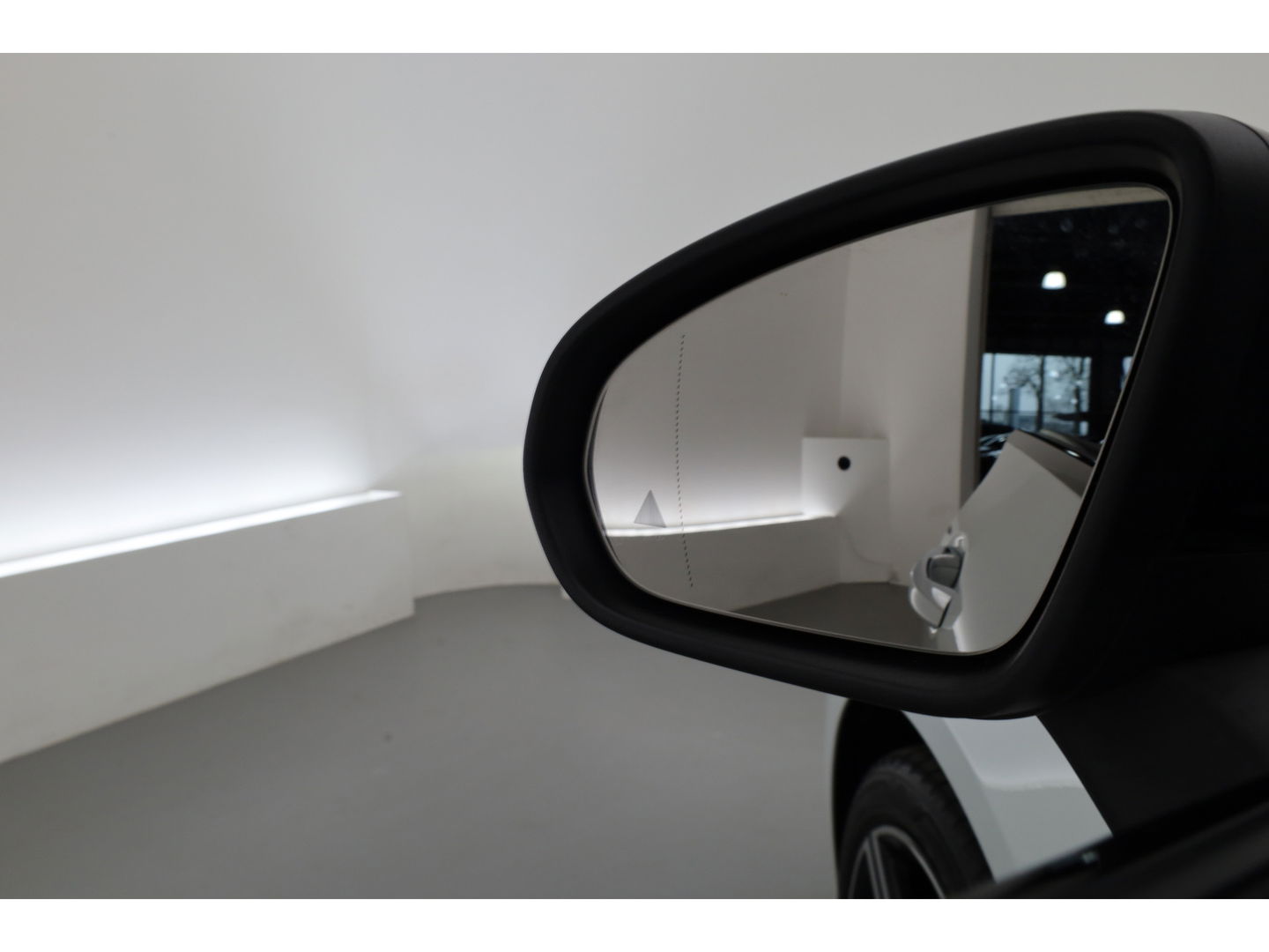 Mercedes-Benz CLA-Klasse 250 e Luxury Line | Pano | Elek. Trekhaak | Dig. Cockpit | Cruise | Stoelverw. | Camera | Keyless | 18'' | Multibeam