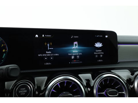 Mercedes-Benz CLA-Klasse 250 e Luxury Line | Pano | Elek. Trekhaak | Dig. Cockpit | Cruise | Stoelverw. | Camera | Keyless | 18'' | Multibeam