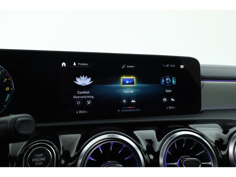 Mercedes-Benz CLA-Klasse 250 e Luxury Line | Pano | Elek. Trekhaak | Dig. Cockpit | Cruise | Stoelverw. | Camera | Keyless | 18'' | Multibeam