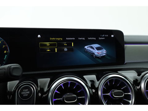 Mercedes-Benz CLA-Klasse 250 e Luxury Line | Pano | Elek. Trekhaak | Dig. Cockpit | Cruise | Stoelverw. | Camera | Keyless | 18'' | Multibeam