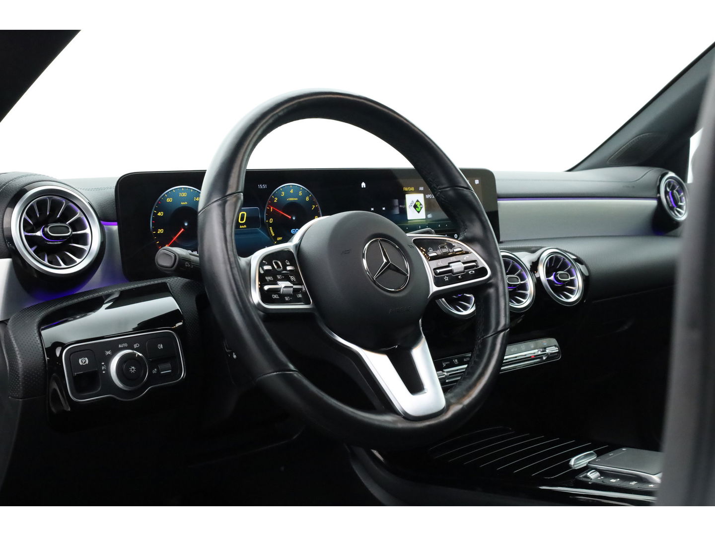 Mercedes-Benz CLA-Klasse 250 e Luxury Line | Pano | Elek. Trekhaak | Dig. Cockpit | Cruise | Stoelverw. | Camera | Keyless | 18'' | Multibeam