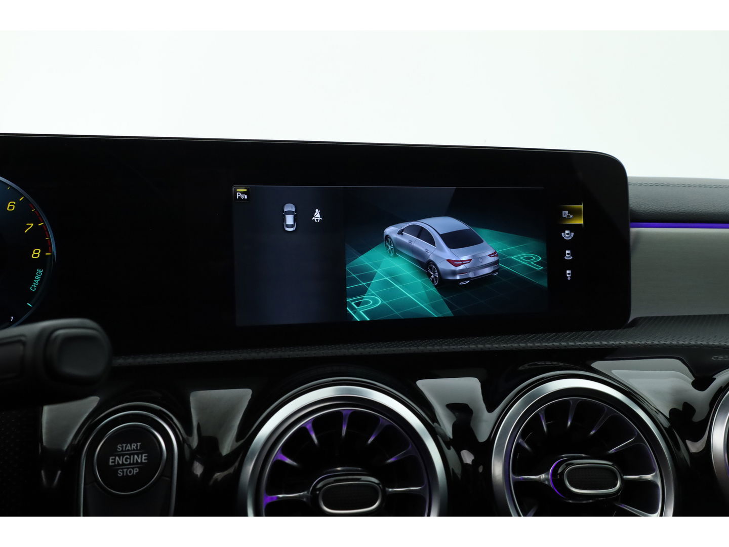 Mercedes-Benz CLA-Klasse 250 e Luxury Line | Pano | Elek. Trekhaak | Dig. Cockpit | Cruise | Stoelverw. | Camera | Keyless | 18'' | Multibeam