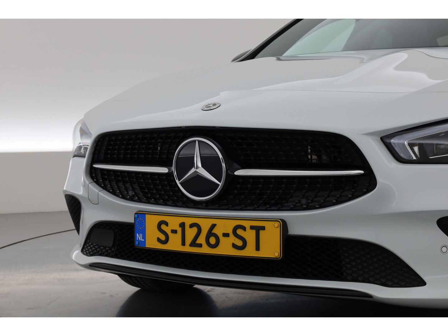 Mercedes-Benz CLA-Klasse 250 e Luxury Line | Pano | Elek. Trekhaak | Dig. Cockpit | Cruise | Stoelverw. | Camera | Keyless | 18'' | Multibeam