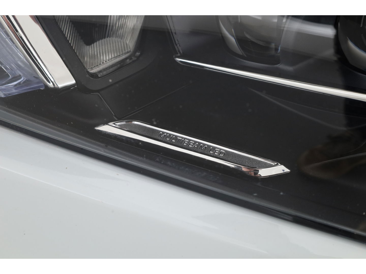 Mercedes-Benz CLA-Klasse 250 e Luxury Line | Pano | Elek. Trekhaak | Dig. Cockpit | Cruise | Stoelverw. | Camera | Keyless | 18'' | Multibeam