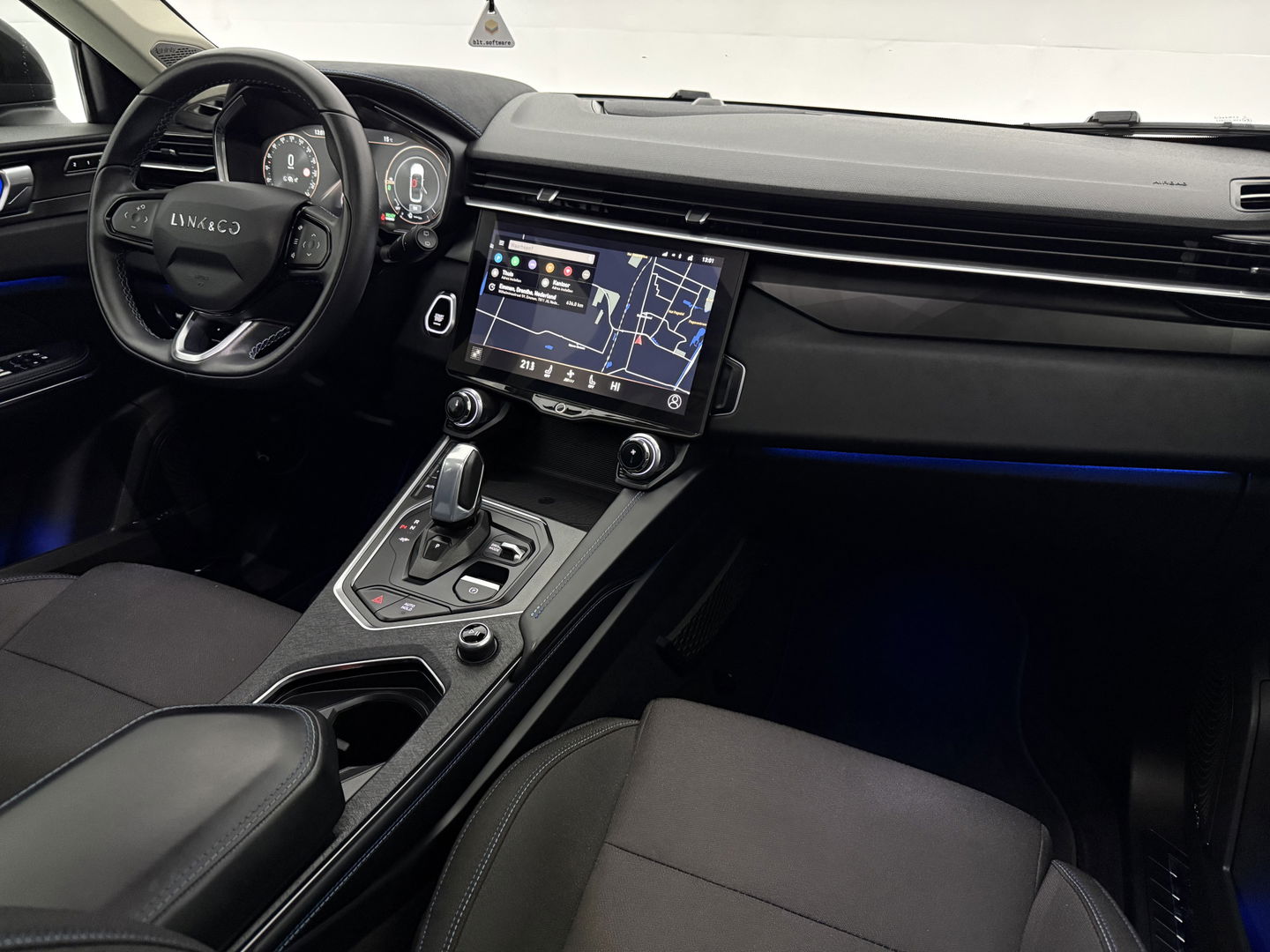 Lynk Co 01 1.5 Black Edition | SOH 90% | Pano | Sfeer | Camera | Trekh. | Memory | Virtual | Adap.Cruise | Carplay | NAP