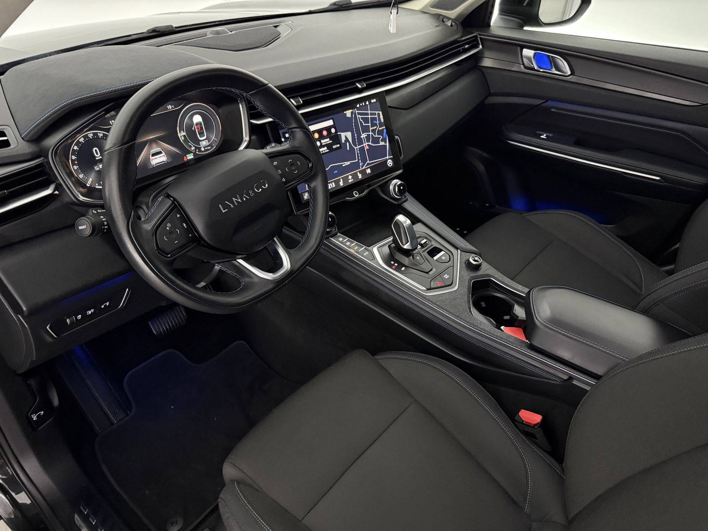 Lynk Co 01 1.5 Black Edition | SOH 90% | Pano | Sfeer | Camera | Trekh. | Memory | Virtual | Adap.Cruise | Carplay | NAP