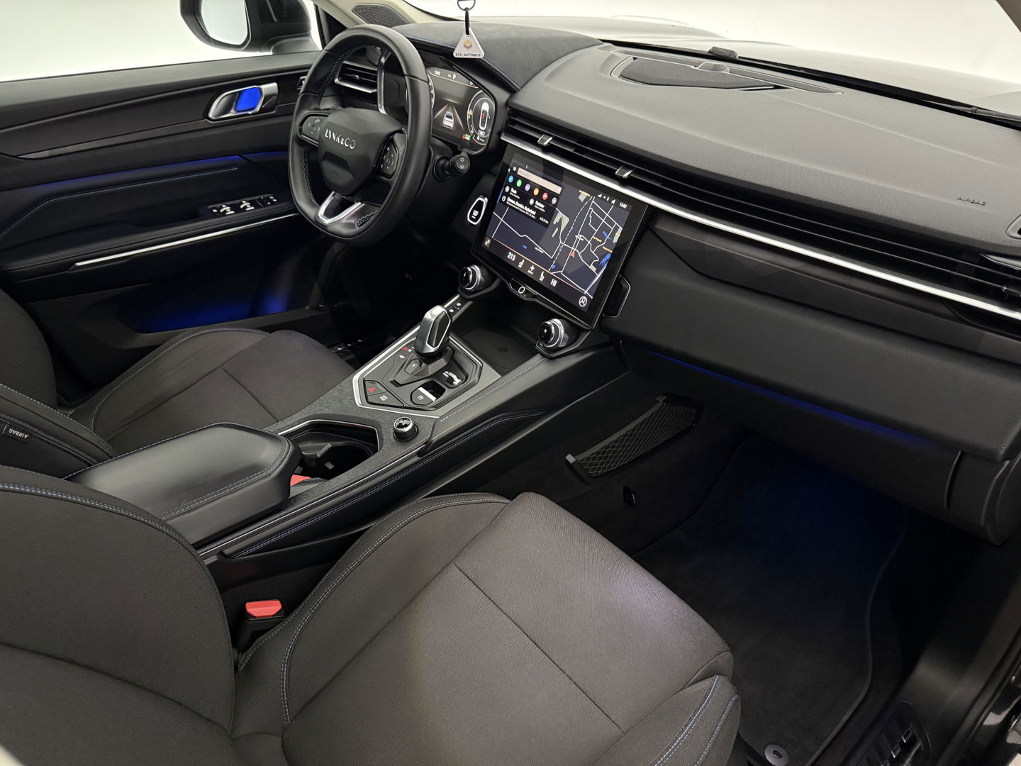 Lynk Co 01 1.5 Black Edition | SOH 90% | Pano | Sfeer | Camera | Trekh. | Memory | Virtual | Adap.Cruise | Carplay | NAP