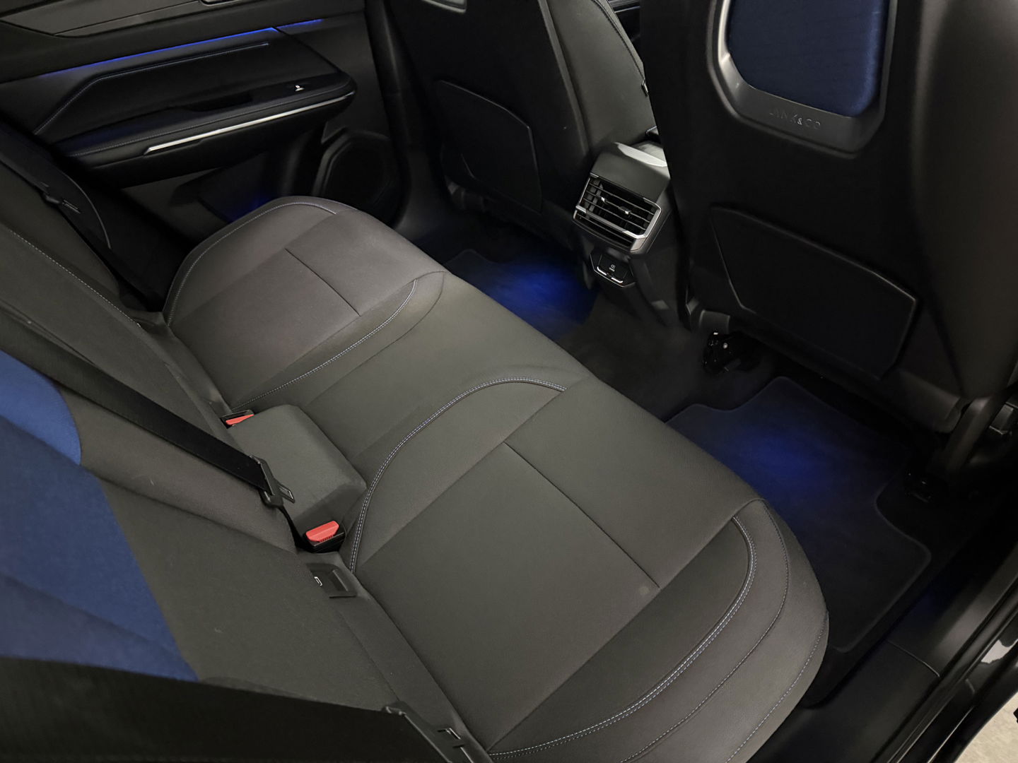 Lynk Co 01 1.5 Black Edition | SOH 90% | Pano | Sfeer | Camera | Trekh. | Memory | Virtual | Adap.Cruise | Carplay | NAP