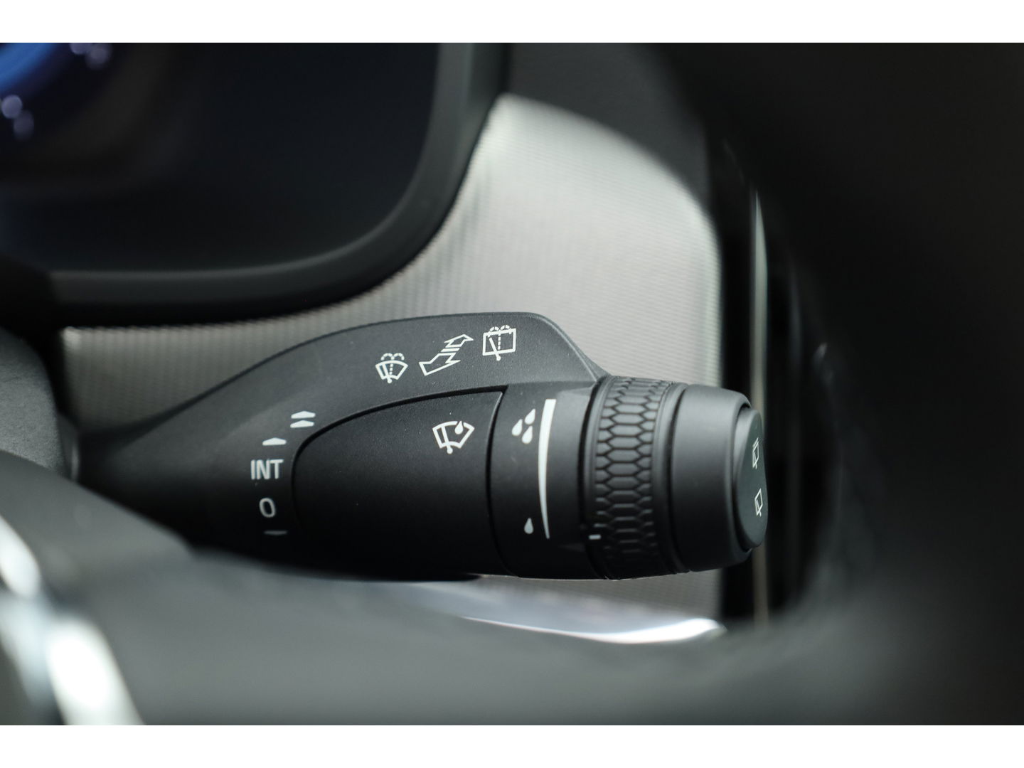 Volvo V90 B4 D Ultimate Bright 197pk | Pano | HUD | 360cam | H&K | Memory seats | Standkachel |