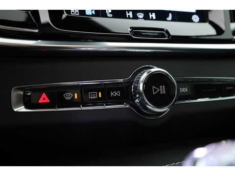 Volvo V90 B4 D Ultimate Bright 197pk | Pano | HUD | 360cam | H&K | Memory seats | Standkachel |
