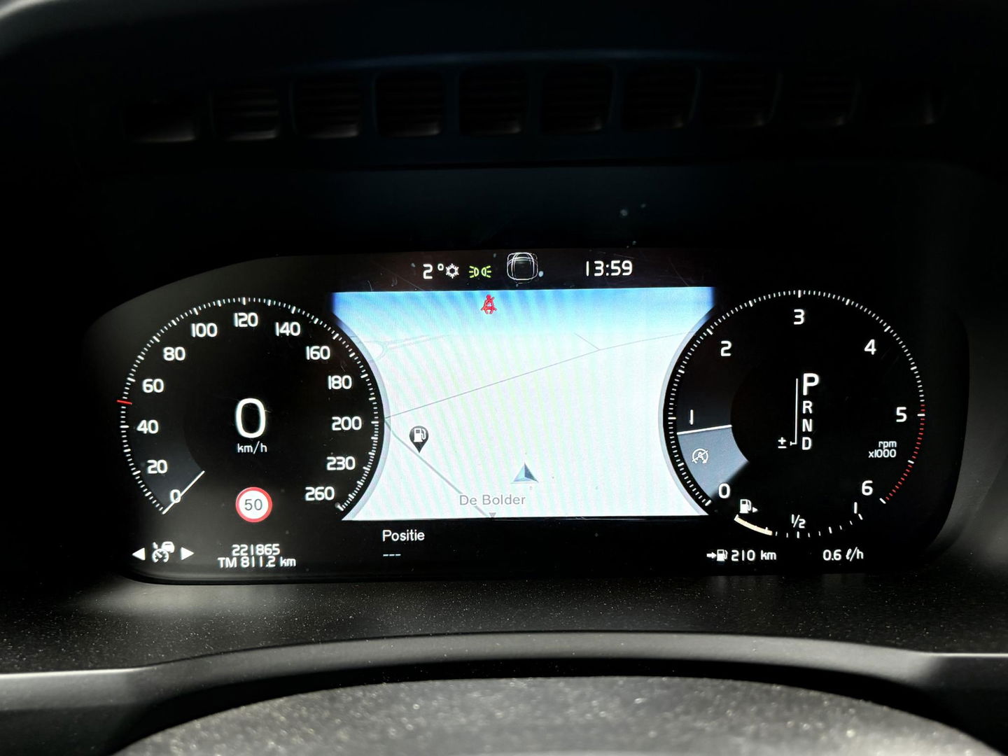 Volvo XC90 2.0 D5 AWD | GRIJSKENTEKEN | PANO | STOELVERWARMING | LED | AUT