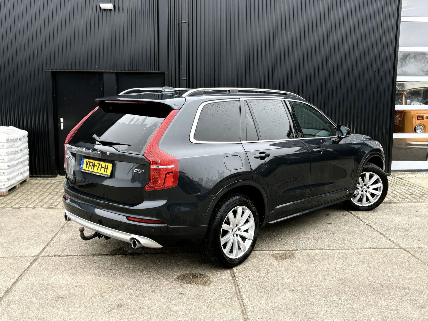 Volvo XC90 2.0 D5 AWD | GRIJSKENTEKEN | PANO | STOELVERWARMING | LED | AUT