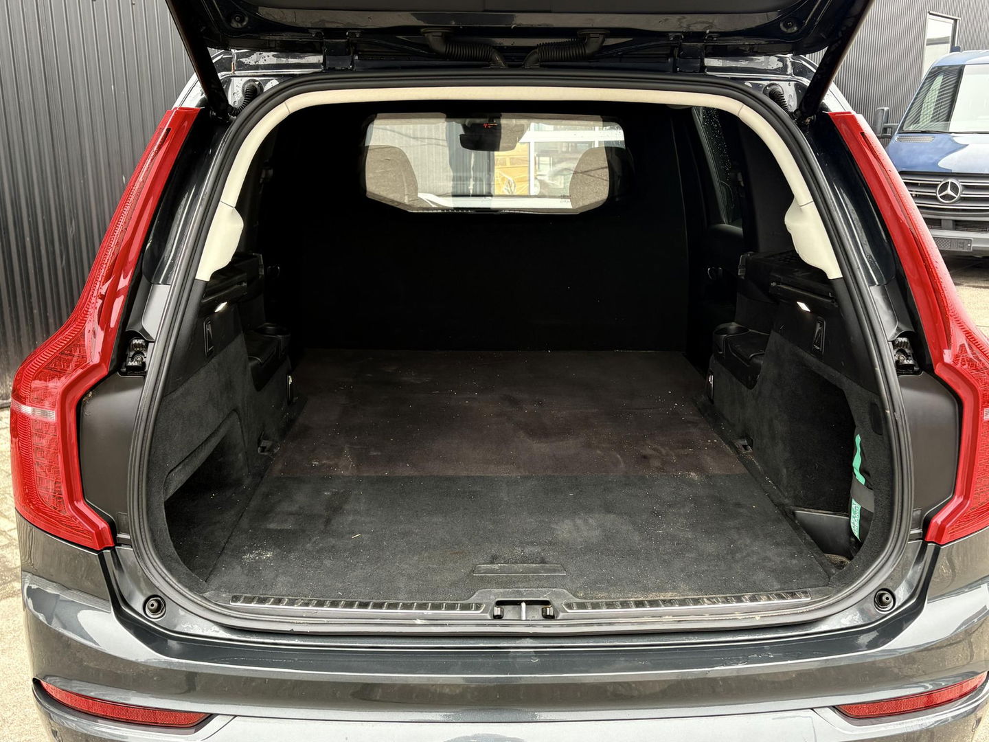 Volvo XC90 2.0 D5 AWD | GRIJSKENTEKEN | PANO | STOELVERWARMING | LED | AUT