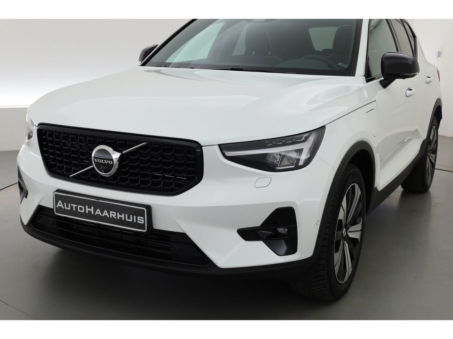 Volvo XC40 1.5 T5 Plug-in hybrid Ultimate Dark | Pano | Adapt. Cruise | 360cam | Stoel- Stuurverw. | Elek. Stoelen | H&K Audio