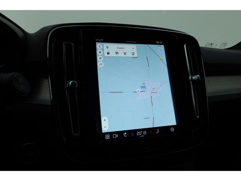 Volvo XC40 2.0 B3 Core | Pilot Assist | Keyless | Stoel- Stuurverw. | Camera | Apple CarPlay & Android Auto | 18''