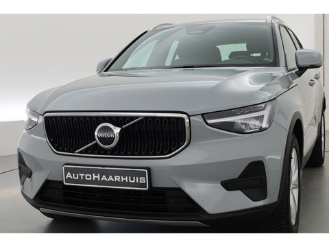 Volvo XC40 2.0 B3 Core | Pilot Assist | Keyless | Stoel- Stuurverw. | Camera | Apple CarPlay & Android Auto | 18''