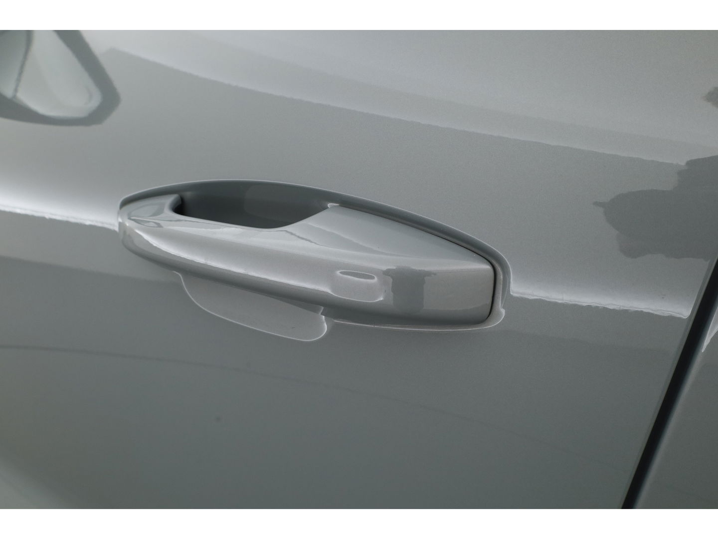 Volvo XC40 2.0 B3 Core | Pilot Assist | Keyless | Stoel- Stuurverw. | Camera | Apple CarPlay & Android Auto | 18''