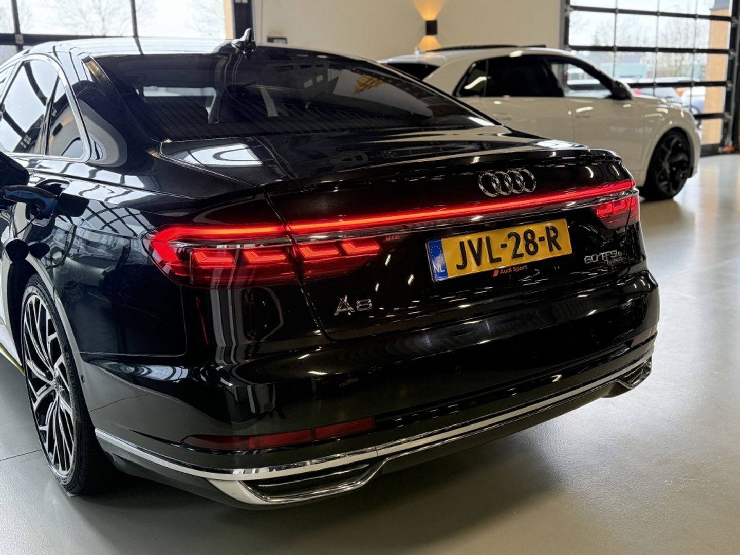 Audi A8 60 TFSie 449PK / Audi Design Ed. / B&O / Softclose / 360°