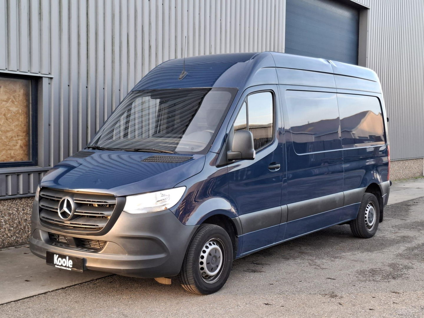 Mercedes-Benz Sprinter 311 CDI GB L2 FWD Functional 3.5T / AIRCO / CAMERA / 3 ZITS / DEALER ONDERHOUDEN / NAVI