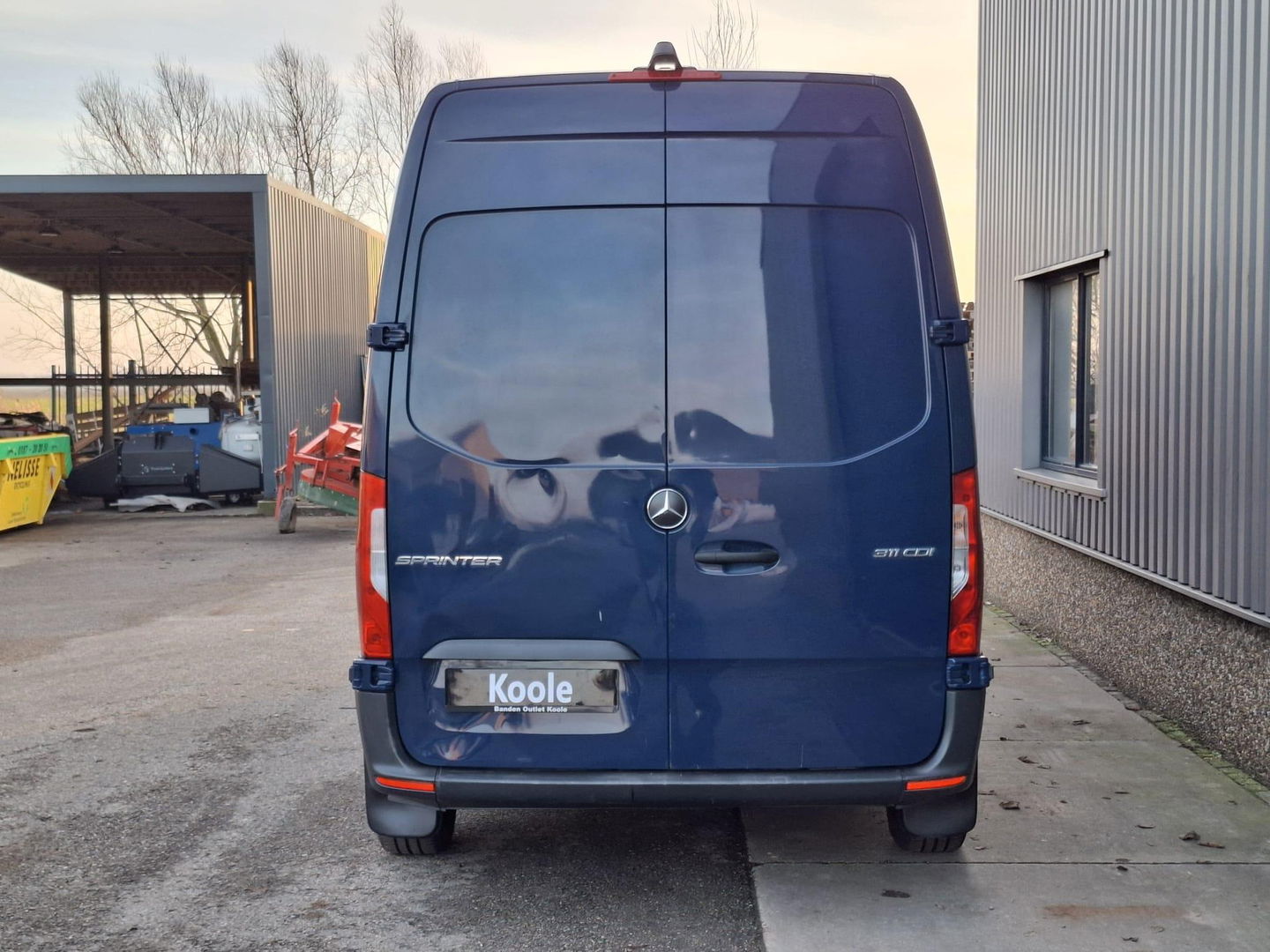 Mercedes-Benz Sprinter 311 CDI GB L2 FWD Functional 3.5T / AIRCO / CAMERA / 3 ZITS / DEALER ONDERHOUDEN / NAVI