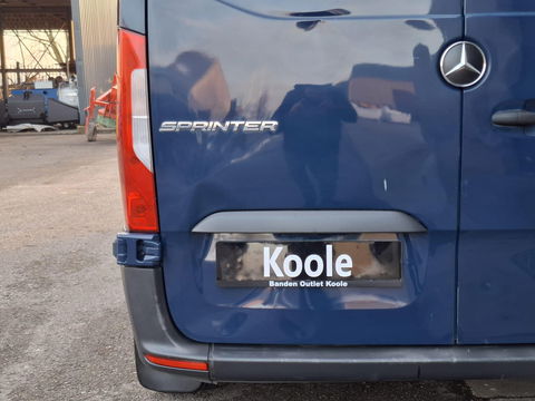 Mercedes-Benz Sprinter 311 CDI GB L2 FWD Functional 3.5T / AIRCO / CAMERA / 3 ZITS / DEALER ONDERHOUDEN / NAVI
