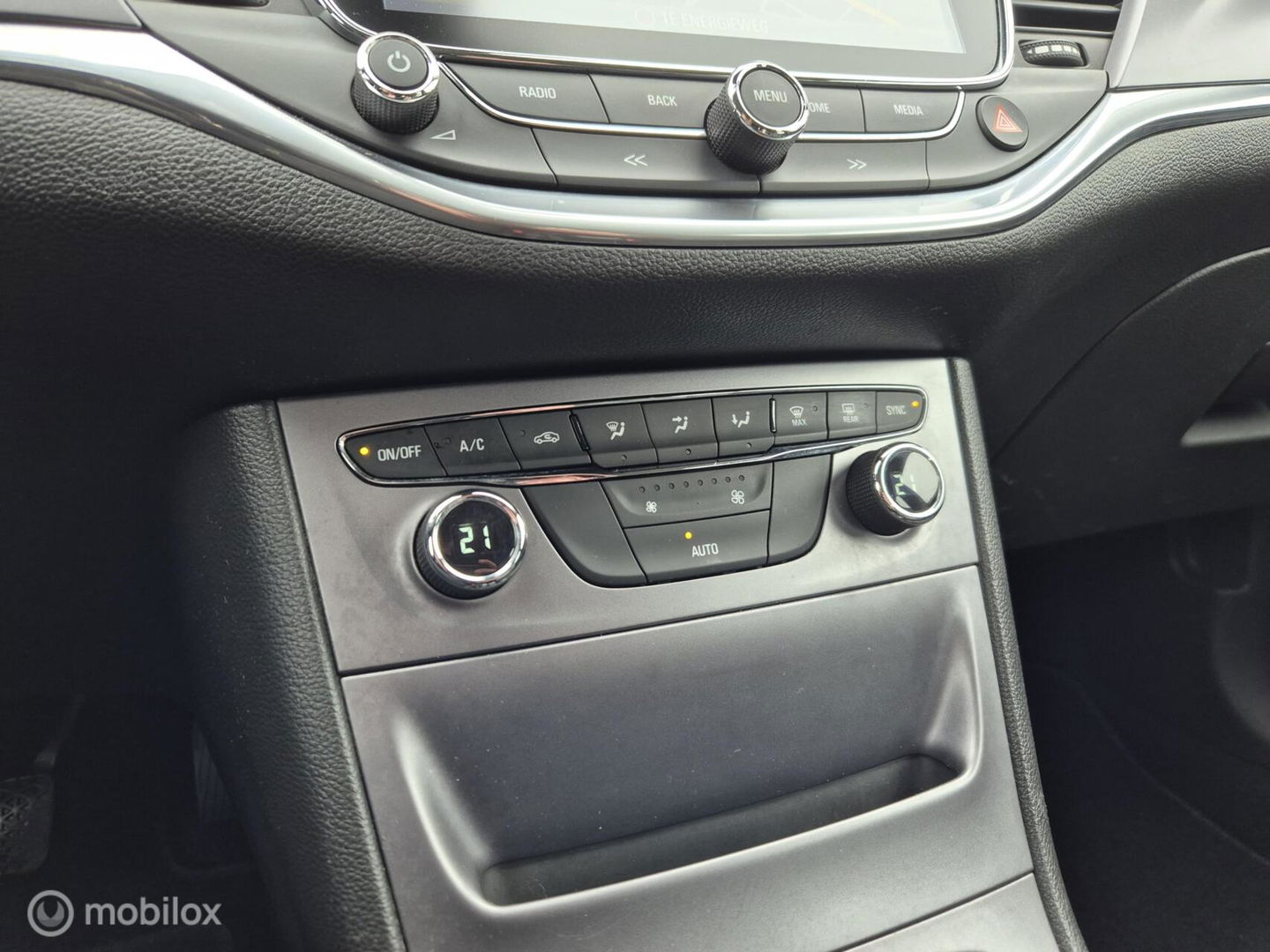 Opel Astra 1.0 Business+, Leer, Carplay, Navi, Trekhaak, LED