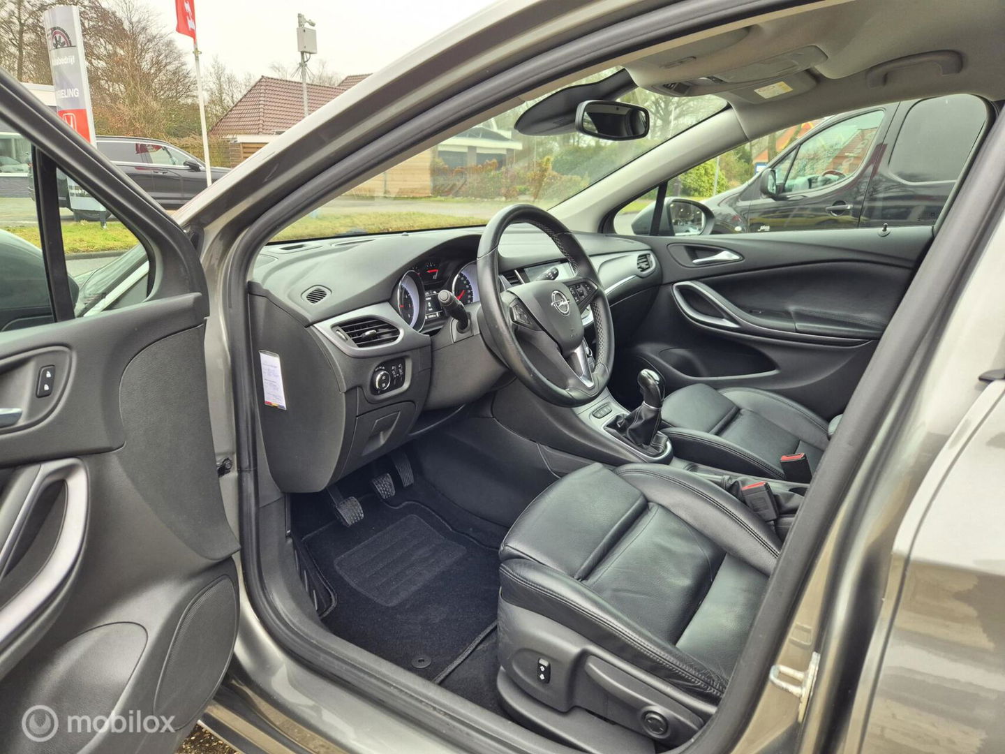 Opel Astra 1.0 Business+, Leer, Carplay, Navi, Trekhaak, LED