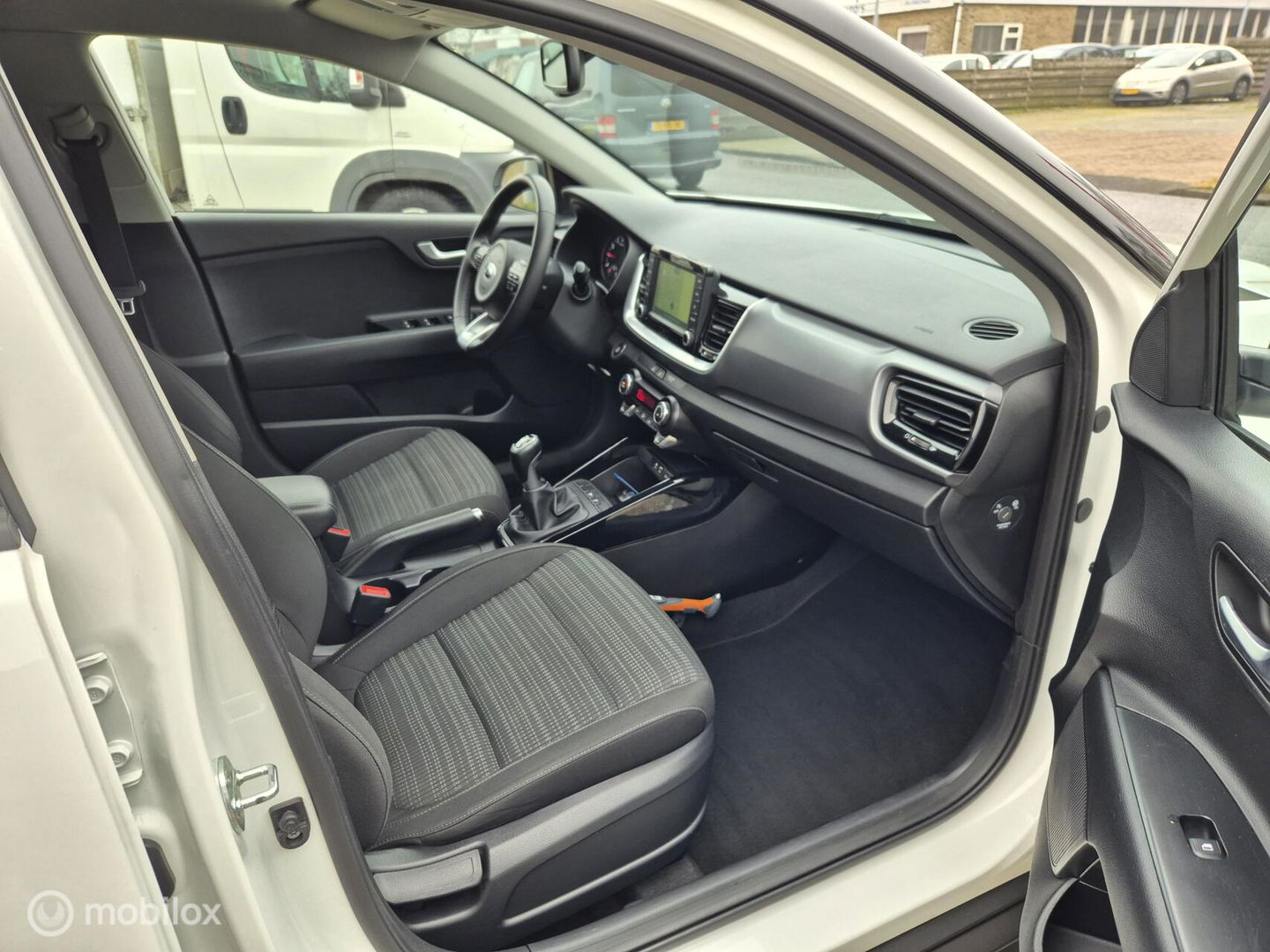 Kia Stonic 1.0 T-GDi DynamicPlusLine 120 PK, Trekhaak, NAP!