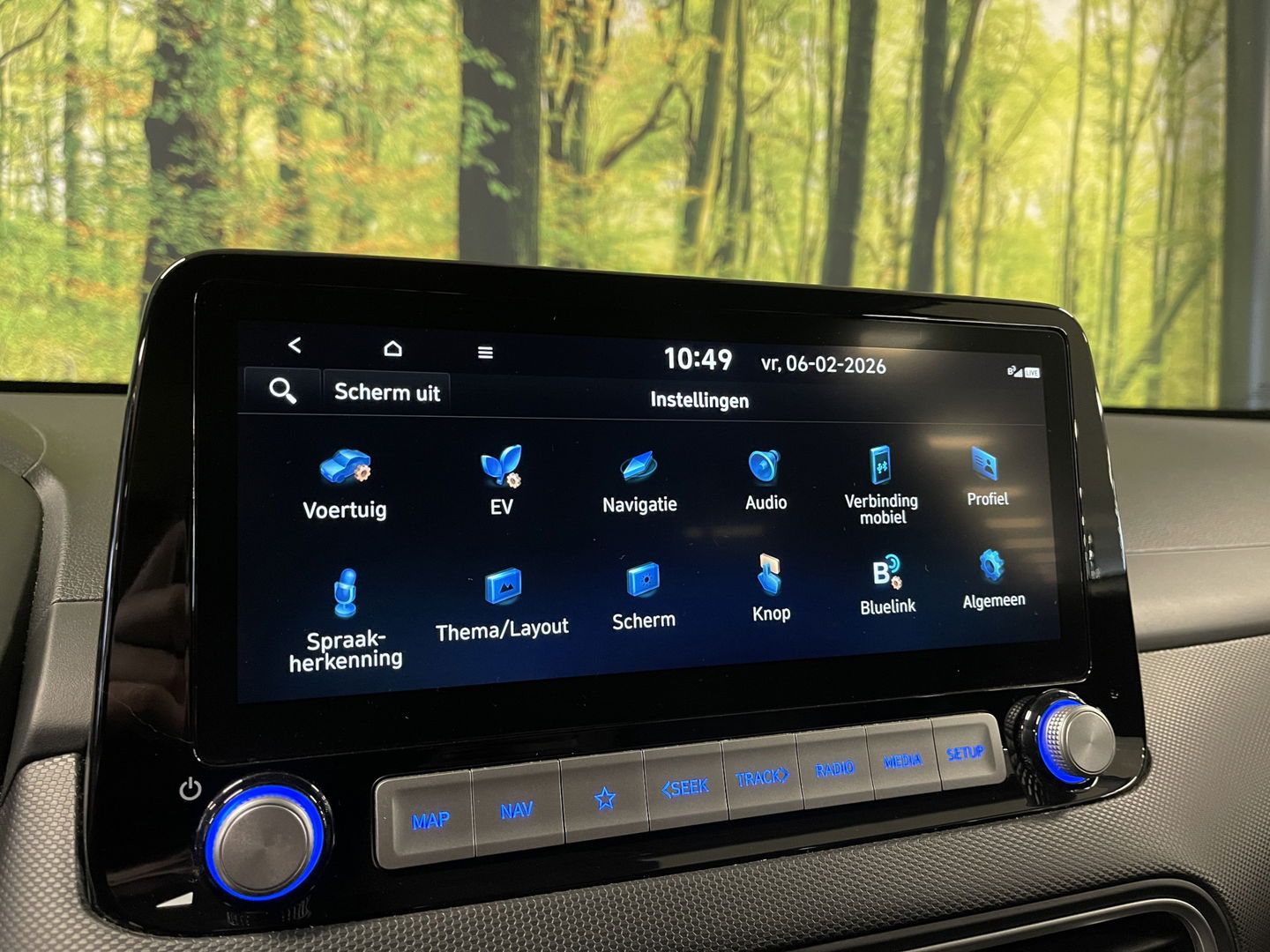 Hyundai KONA EV Comfort 64 kWh 3-Fase | SOH 100% | Adaptive Cruise Control | Achteruitrijcamera | Lederen Bekleding | Parkeersensoren Achter | Stoelverwarming | Keyless | Apple Carplay | Android Auto |