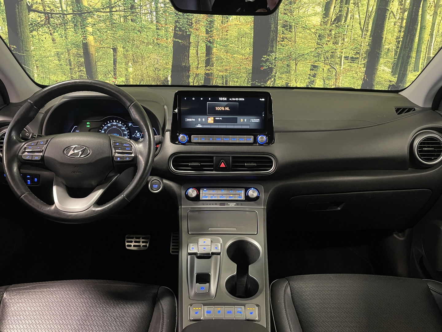 Hyundai KONA EV Comfort 64 kWh 3-Fase | SOH 100% | Adaptive Cruise Control | Achteruitrijcamera | Lederen Bekleding | Parkeersensoren Achter | Stoelverwarming | Keyless | Apple Carplay | Android Auto |
