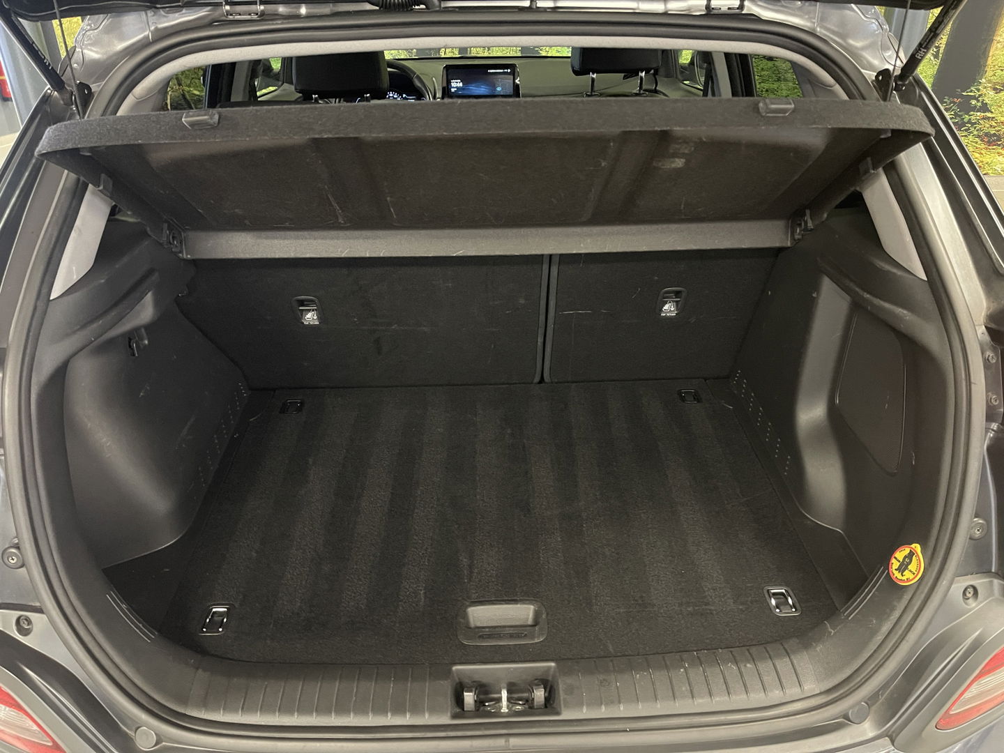 Hyundai KONA EV Comfort 64 kWh 3-Fase | SOH 100% | Adaptive Cruise Control | Achteruitrijcamera | Lederen Bekleding | Parkeersensoren Achter | Stoelverwarming | Keyless | Apple Carplay | Android Auto |