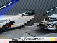 Volkswagen T-Roc - 1.5 TSI R-Line Business | Trekhaak afnb. | Panodak | Keyless | Elk. A-klep | Side Assist | IQ Light | Prijs Rijklaar!!