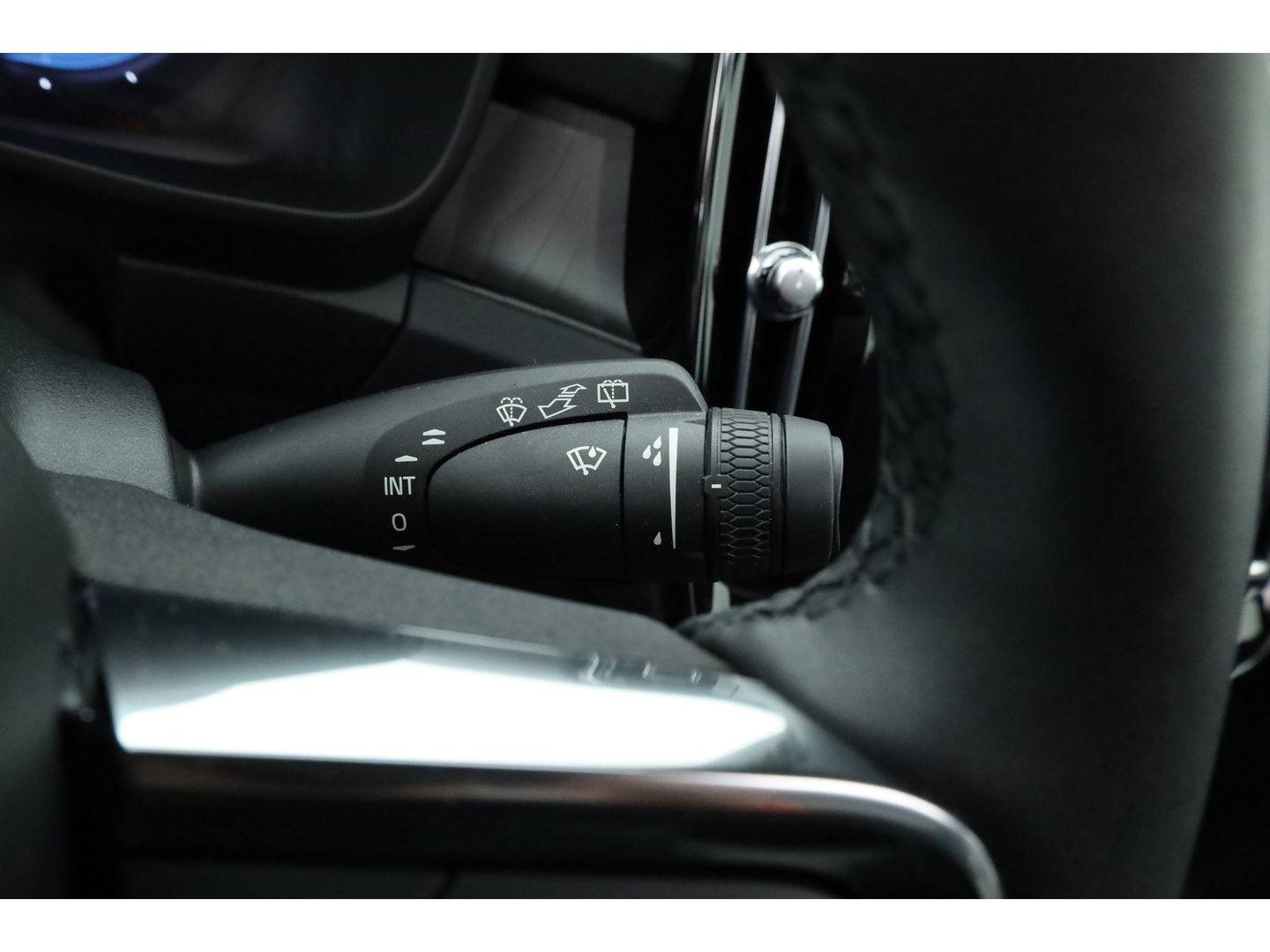 Volvo XC40 Single Motor Ultimate | Pano-dak | ACC | Blis | 360 Camera | H&K Audio | Memory stoelen |