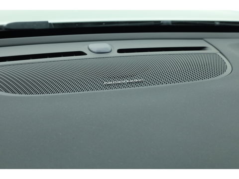 Volvo XC40 Single Motor Ultimate | Pano-dak | ACC | Blis | 360 Camera | H&K Audio | Memory stoelen |
