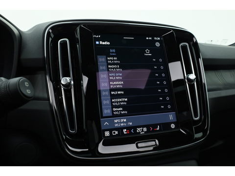 Volvo XC40 Single Motor Ultimate | Pano-dak | ACC | Blis | 360 Camera | H&K Audio | Memory stoelen |