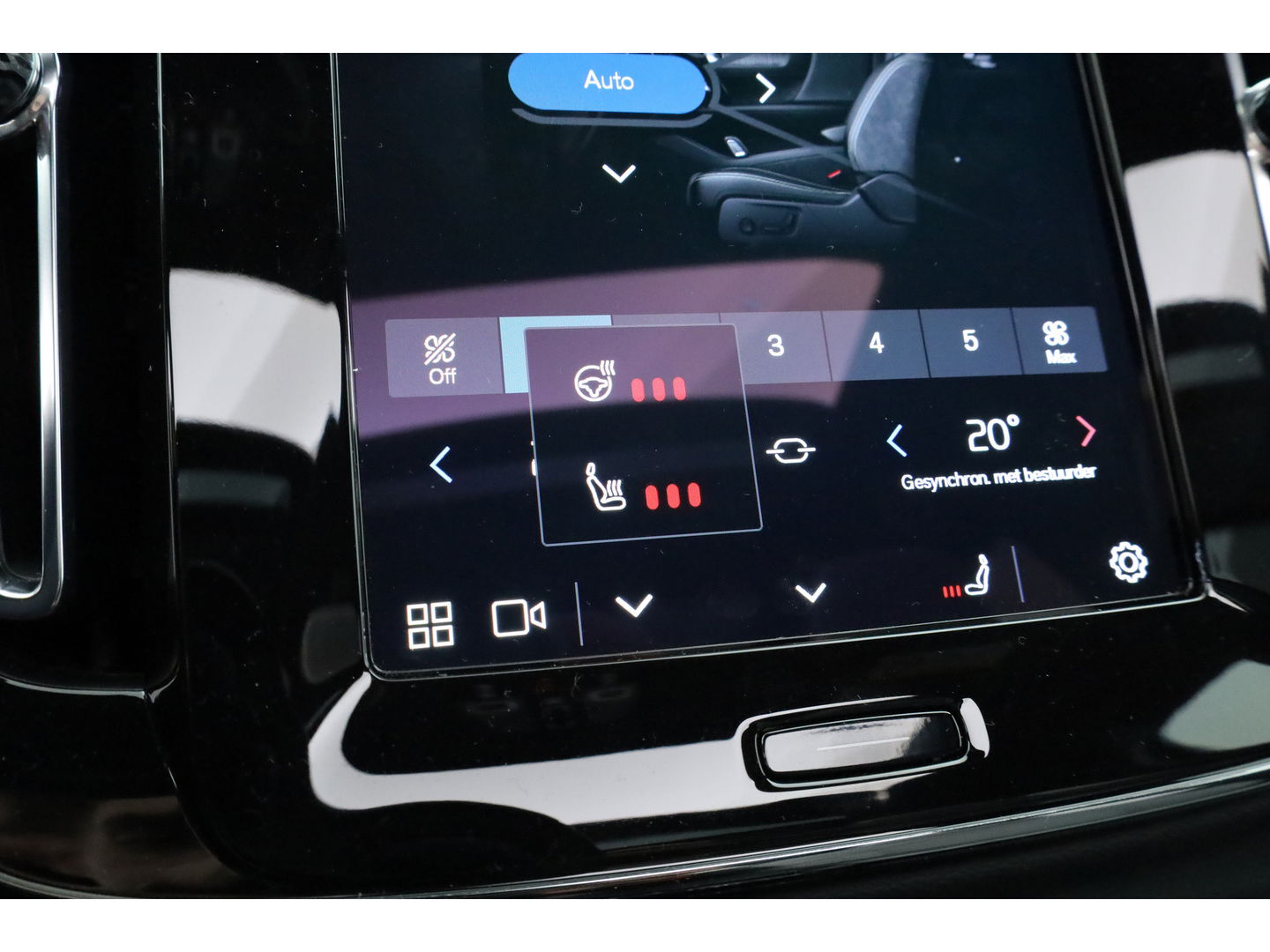 Volvo XC40 Single Motor Ultimate | Pano-dak | ACC | Blis | 360 Camera | H&K Audio | Memory stoelen |